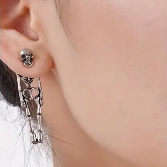 Jewelry - 🌷🆕 💀 Skeleton Earrings, Brand New
